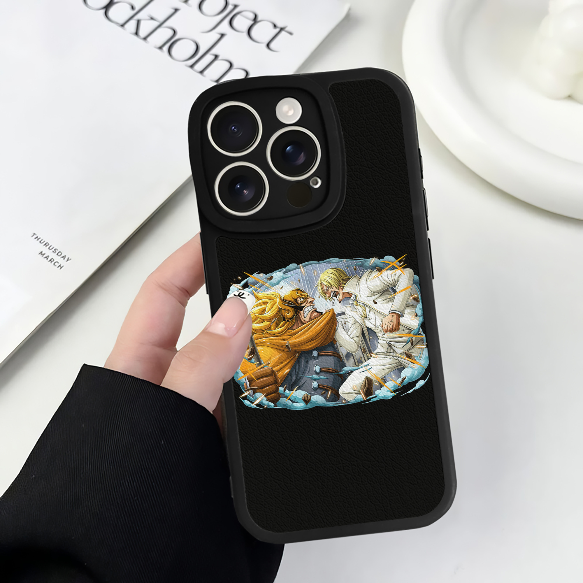 （画像用） ワンピース サンジ ONE PIECE Sanji 【iPhone 16シリーズ対応】シリコンスマホケース（レザー調） 材質：シリコン